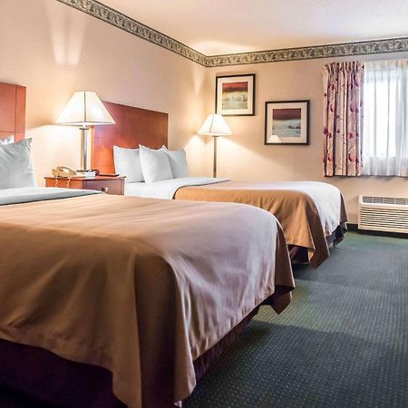 Quality Inn New Columbia-Lewisburg Exteriör bild