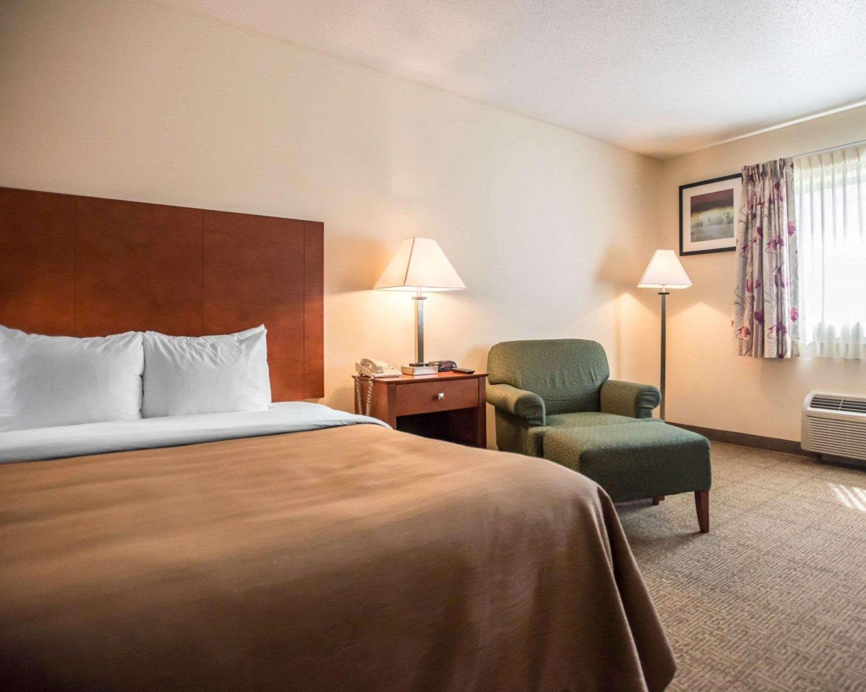 Quality Inn New Columbia-Lewisburg Exteriör bild