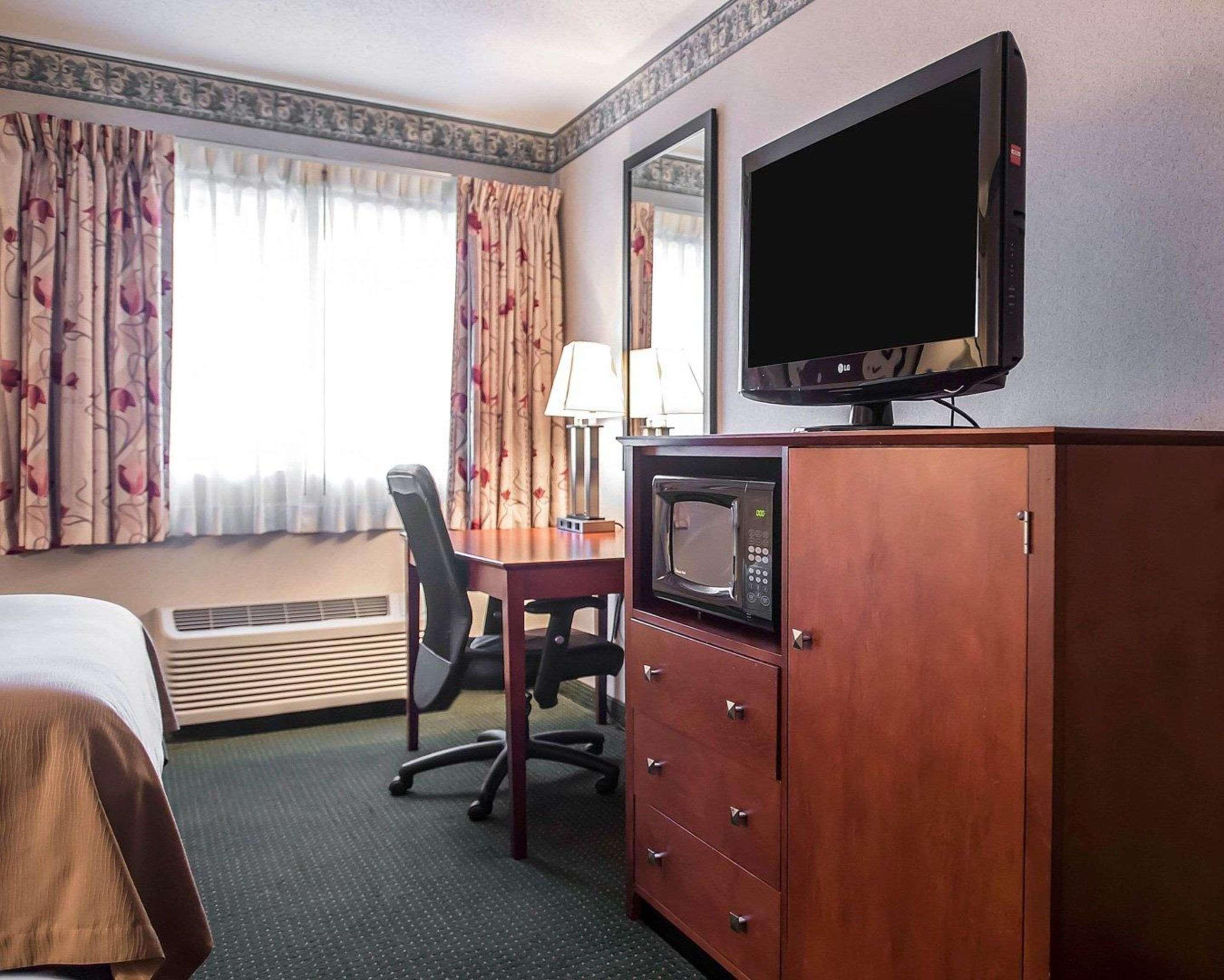 Quality Inn New Columbia-Lewisburg Exteriör bild