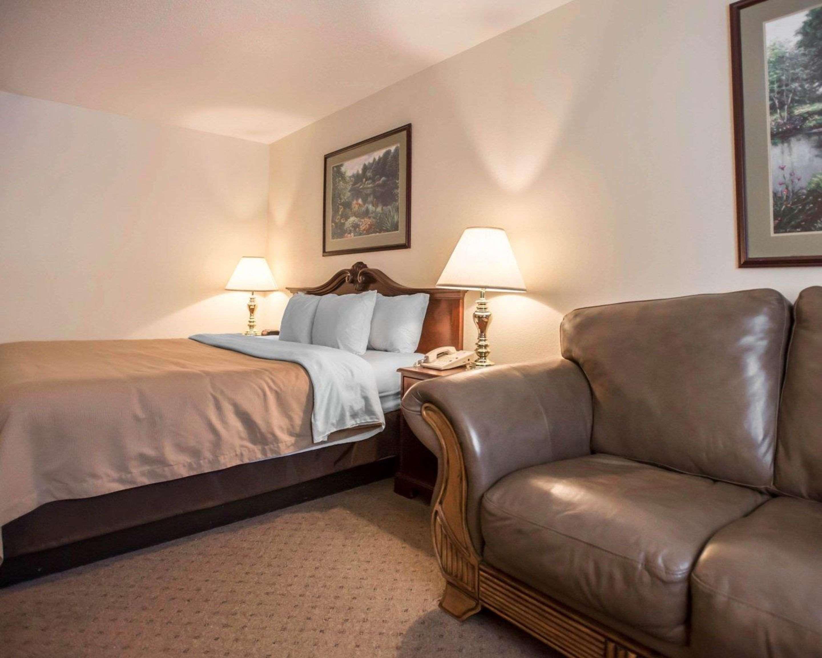 Quality Inn New Columbia-Lewisburg Exteriör bild