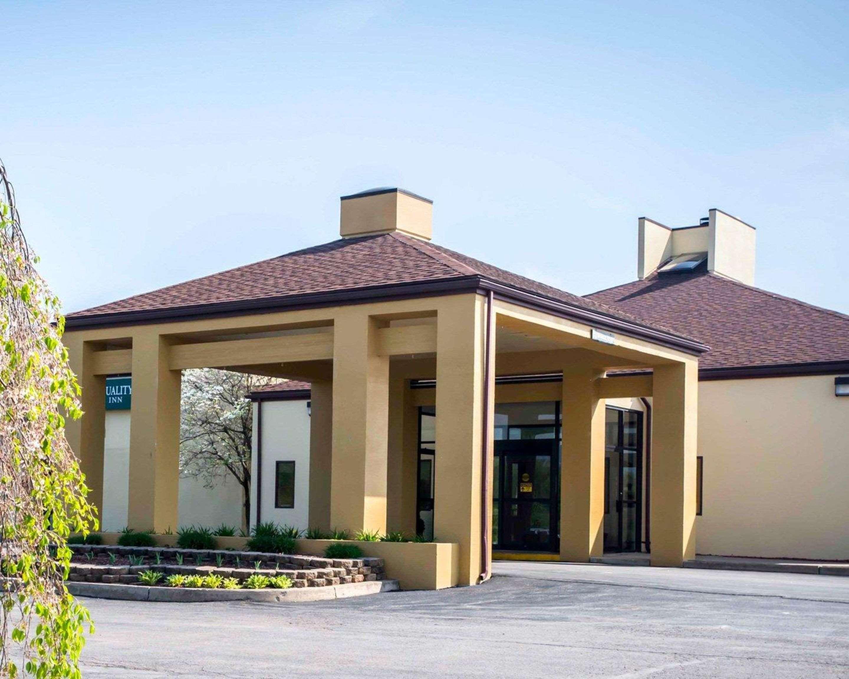 Quality Inn New Columbia-Lewisburg Exteriör bild