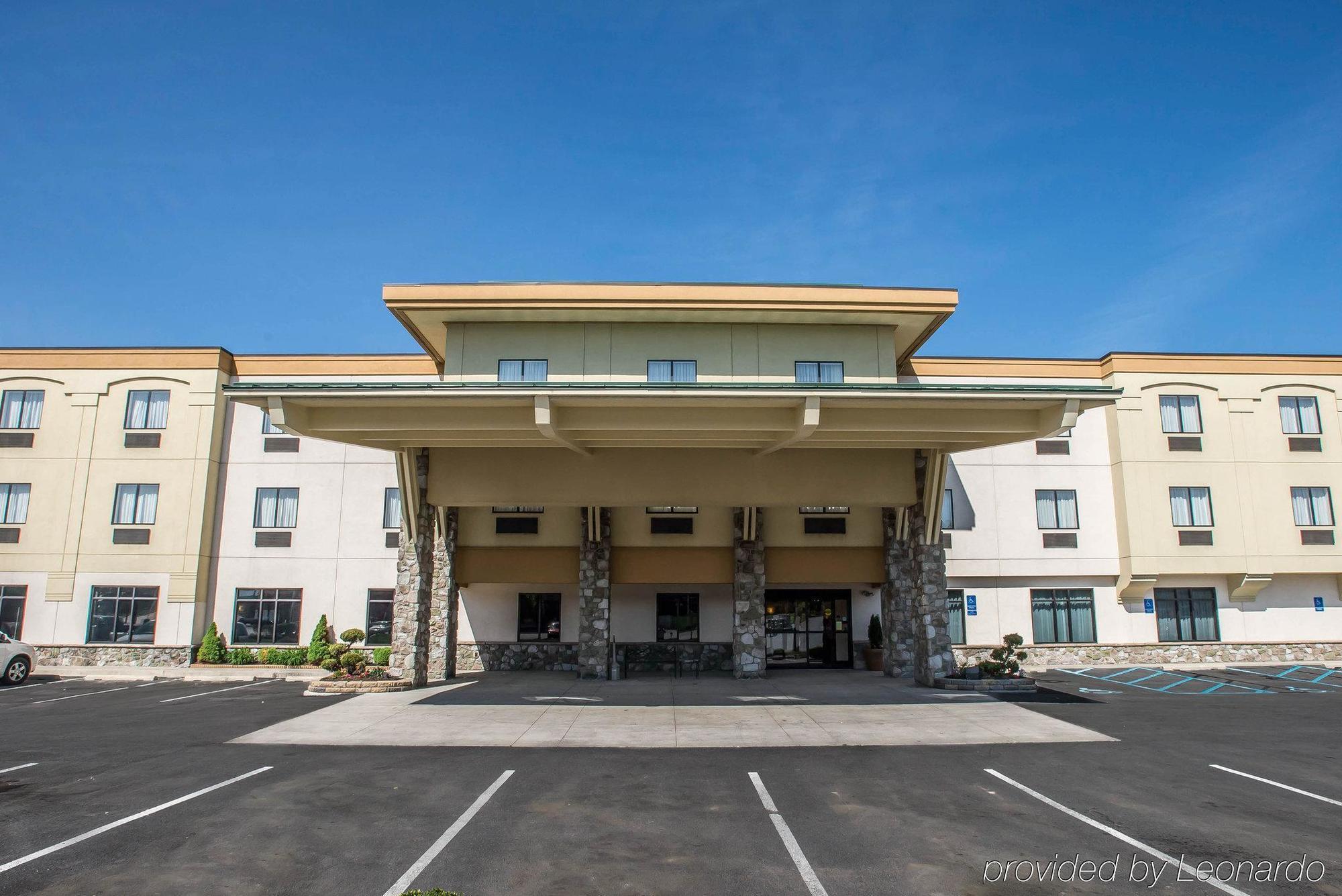 Quality Inn New Columbia-Lewisburg Exteriör bild