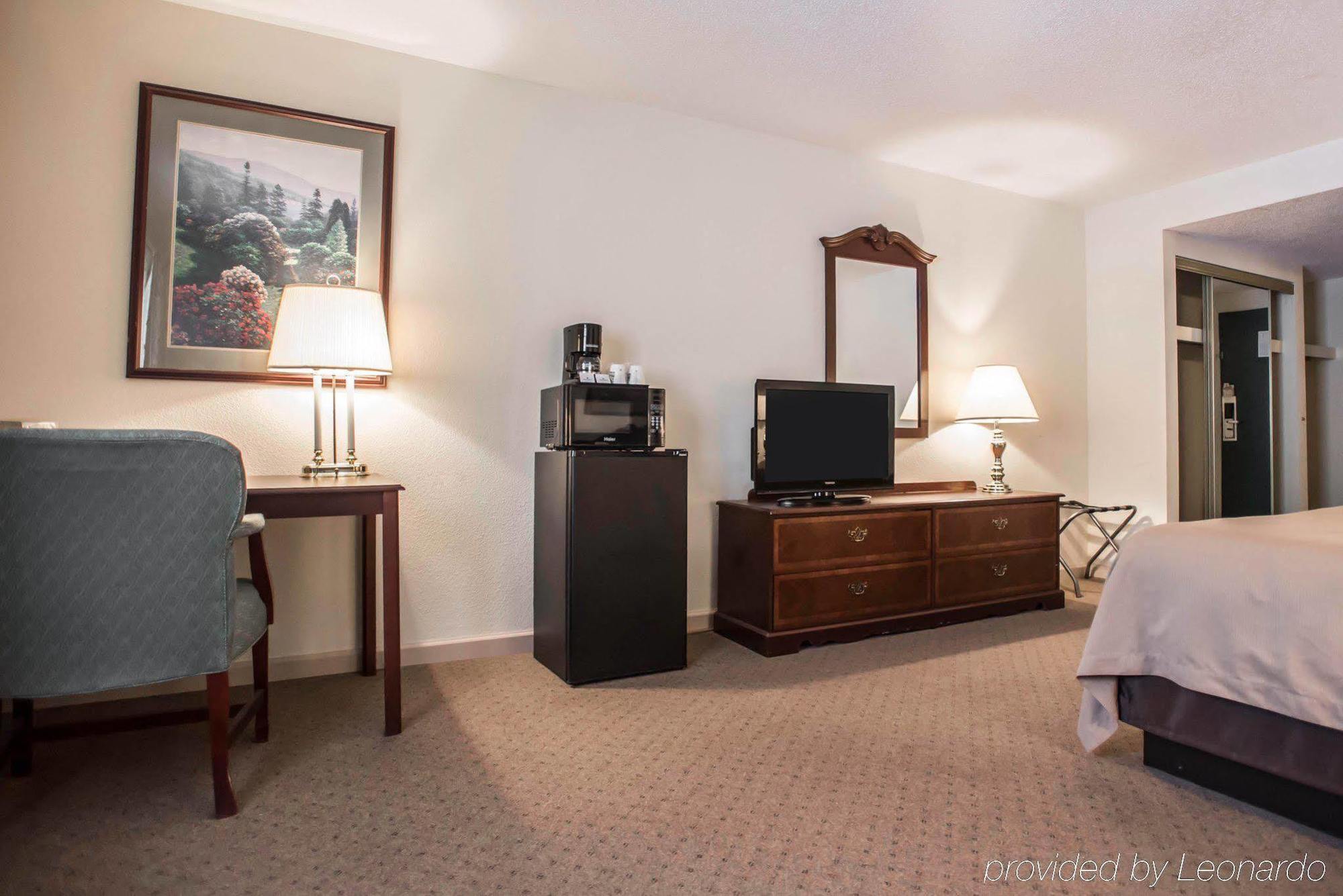 Quality Inn New Columbia-Lewisburg Exteriör bild